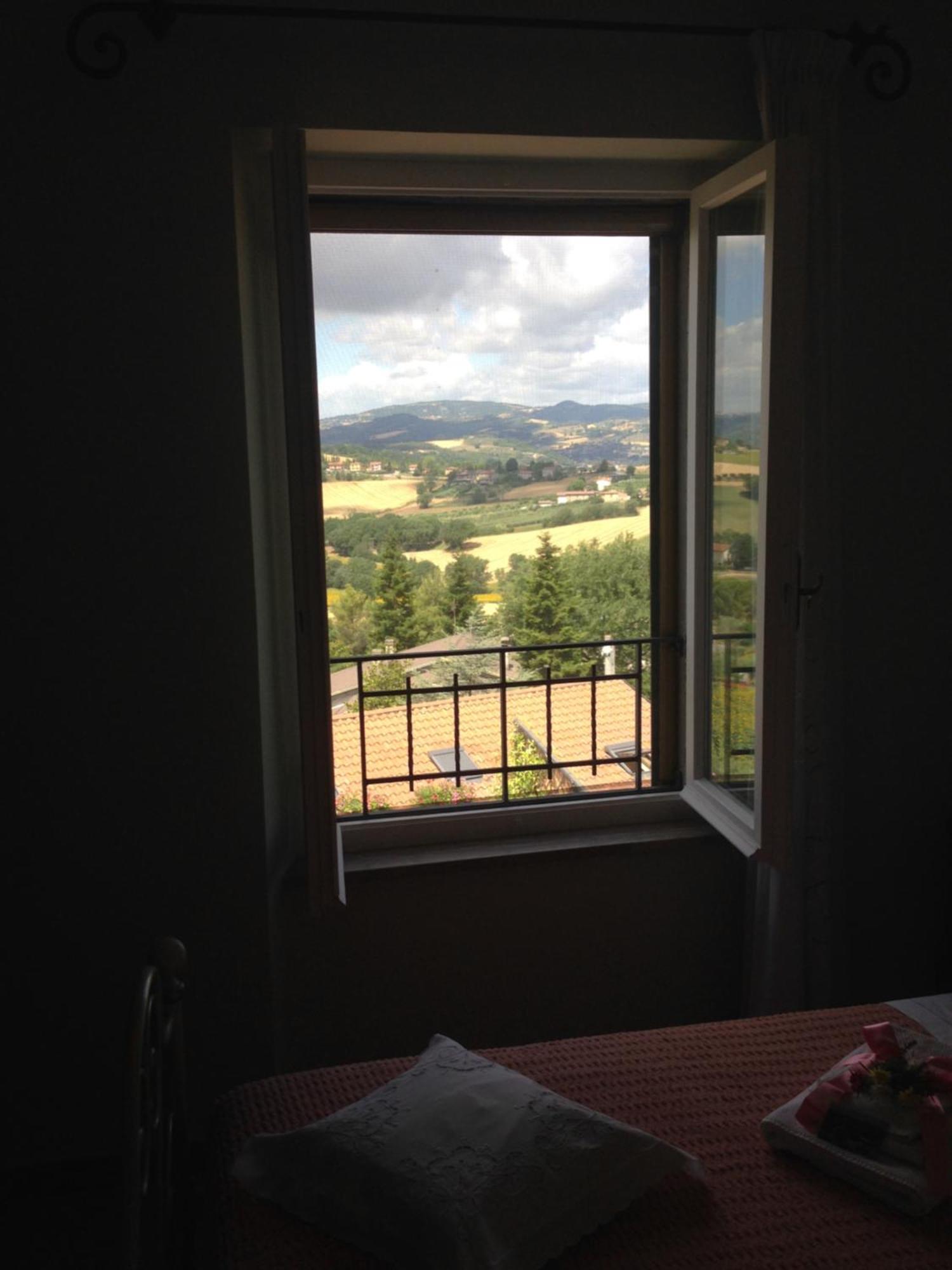 La Terrazza Fio...Rita Bed and Breakfast Ripa Exteriör bild